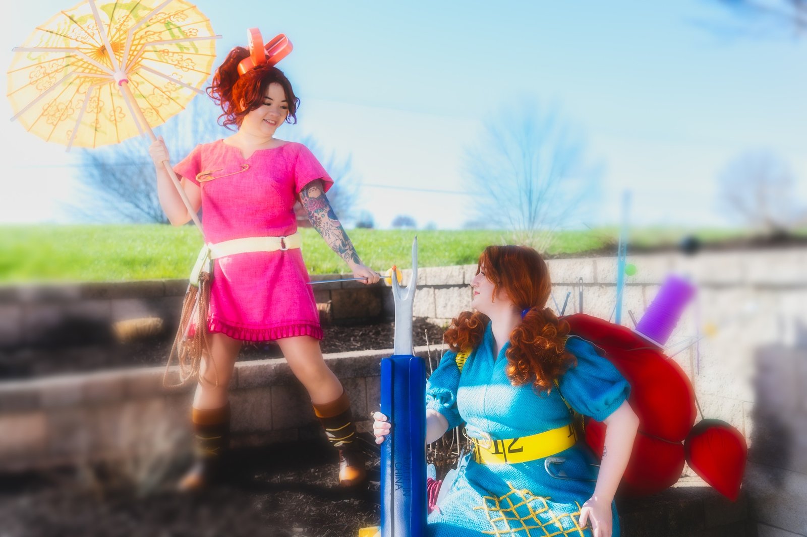 Tiny friends on big adventures! 😁

Photo by @luckyphotoig 

#cosplayers #studioghiblicosplay #cosplayduo